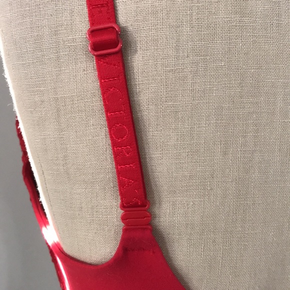 VS Body by Victoria lined demi lace bra - Picture 4 of 6